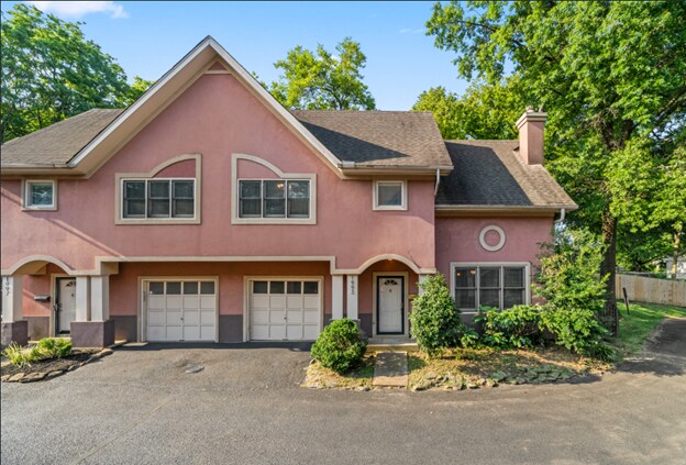 Building Photo - 1993 Eastend Dr