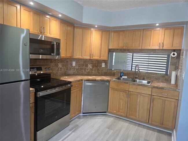 Building Photo - 13022 SW 88th Terrace N