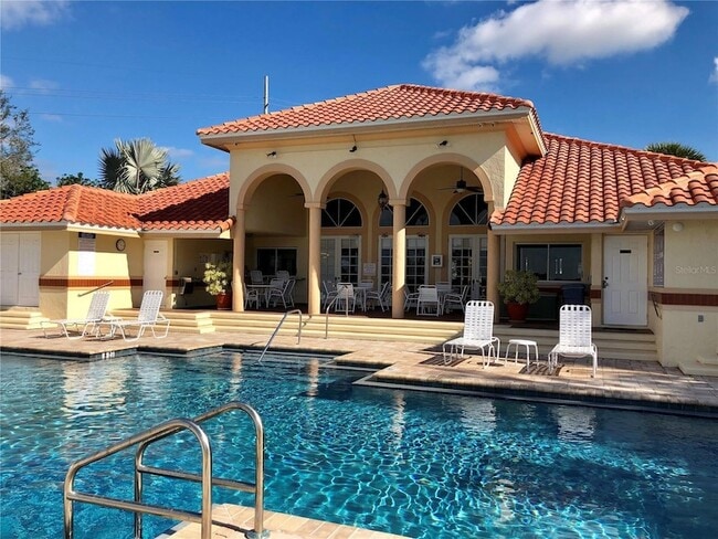 Building Photo - 7903 Waterview Way