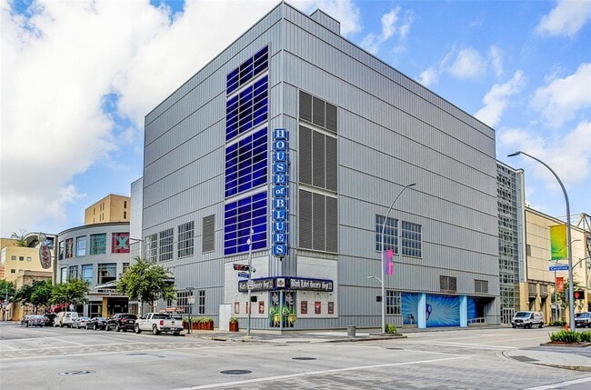 Building Photo - 1117 Arthur St