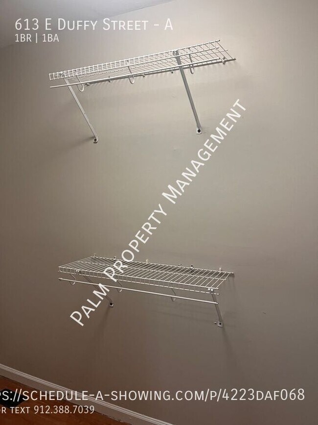 Building Photo - 613 E Duffy St