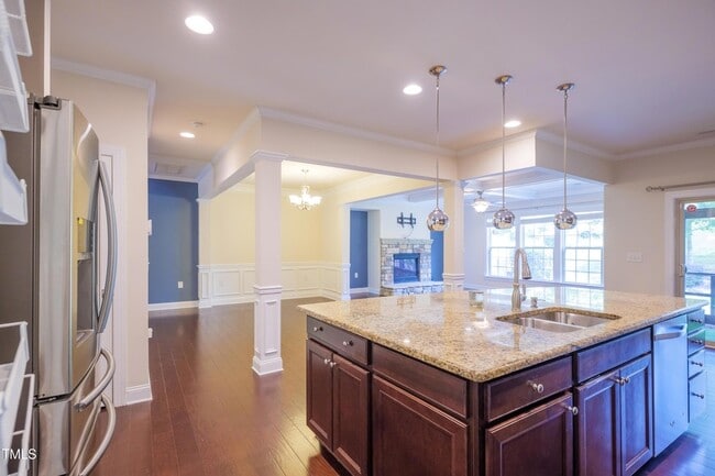 Building Photo - 533 Fumagalli Dr