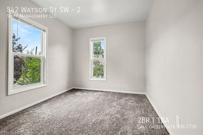 Building Photo - 842 Watson St SW