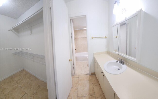 Building Photo - 295 NW 72nd Ave