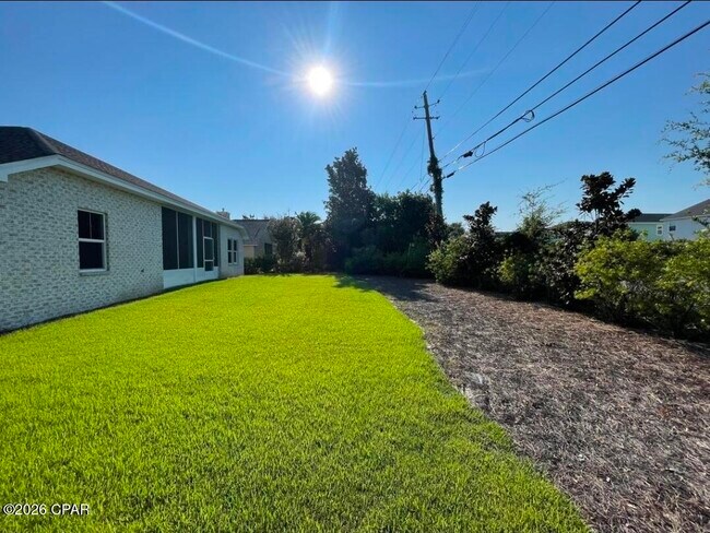 Building Photo - 4640 Delwood Park Blvd