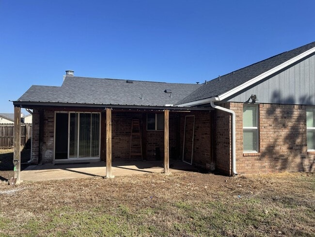 Building Photo - Remodeled home on the heart of Norman!