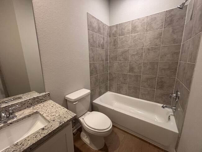 Building Photo - Triple Master Suites 3-Story Townhome