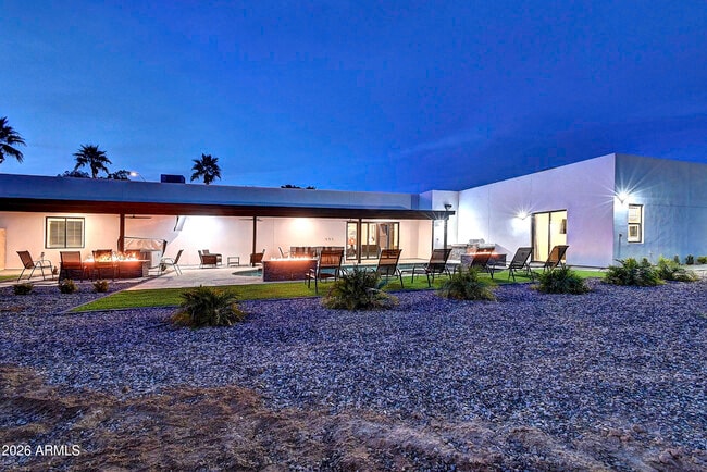 Building Photo - 6401 E Larkspur Dr