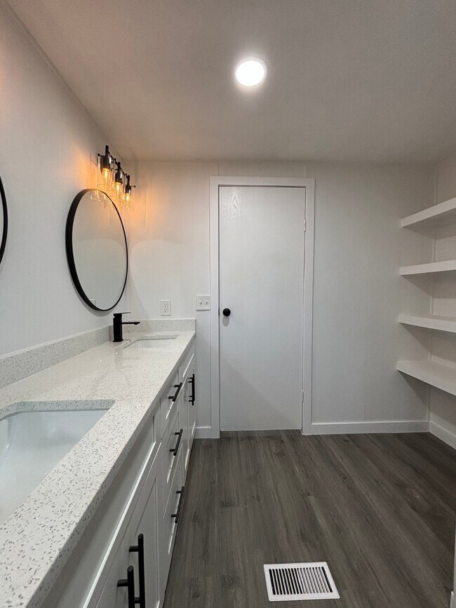 Building Photo - 19856 Old Hwy 105 E