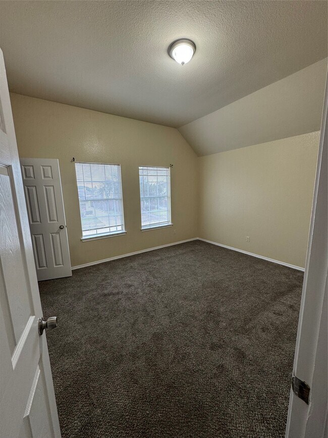 Building Photo - 12622 Riverhill Ct