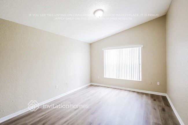 Building Photo - 5434 NW 50th Ct
