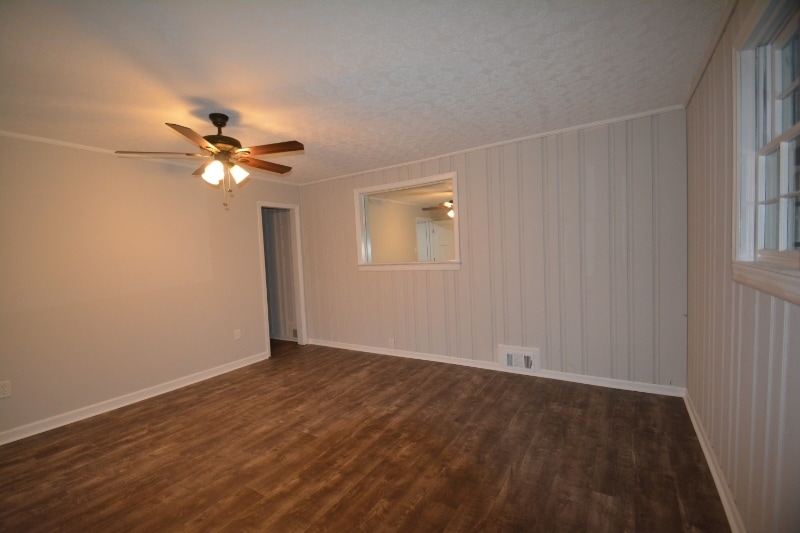 Building Photo - 1374 Enota Ave NW