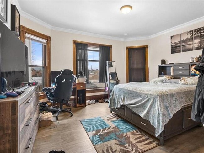 Building Photo - 1510 Clark St