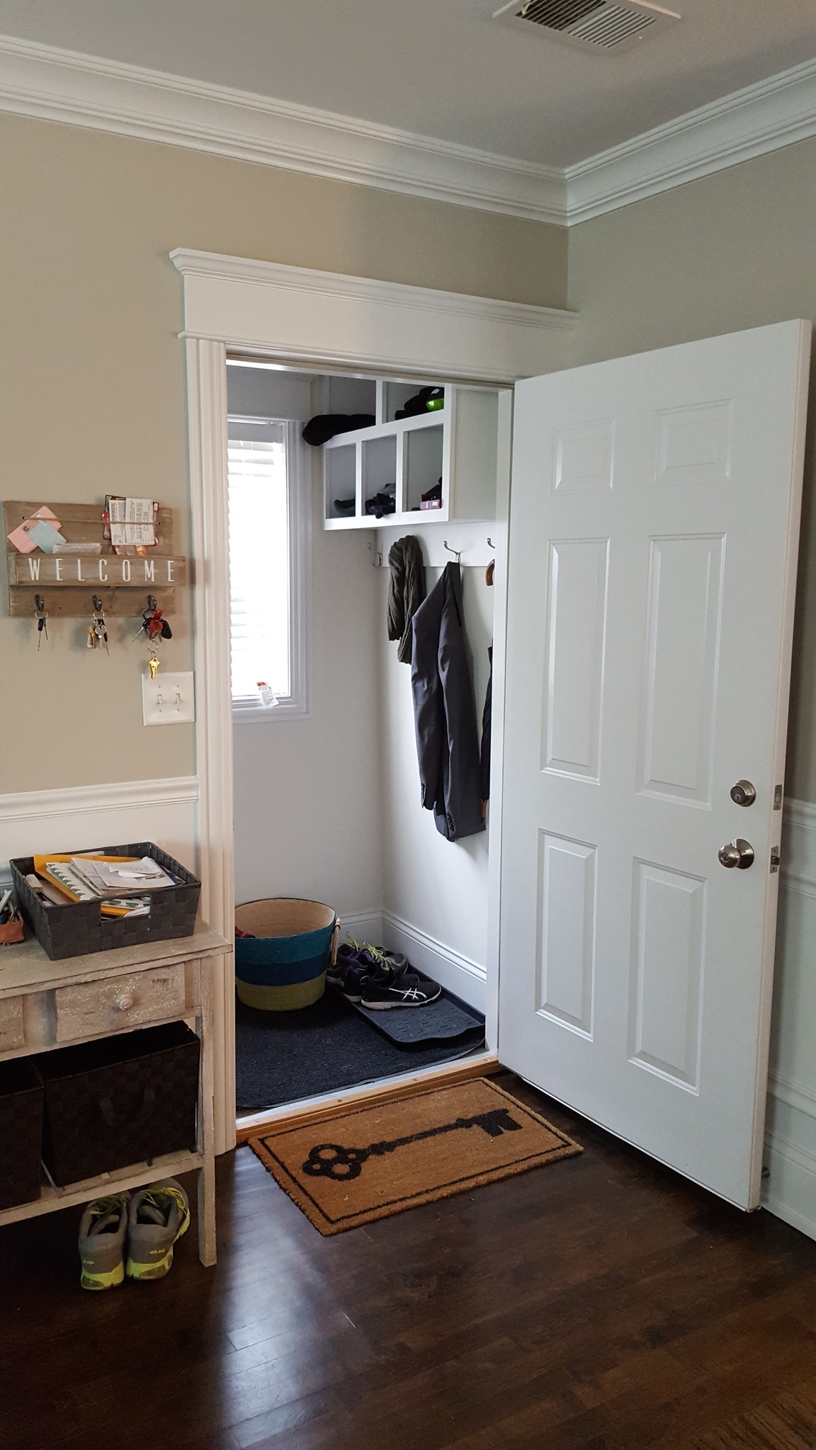 Front Door - 2858 W Henderson St