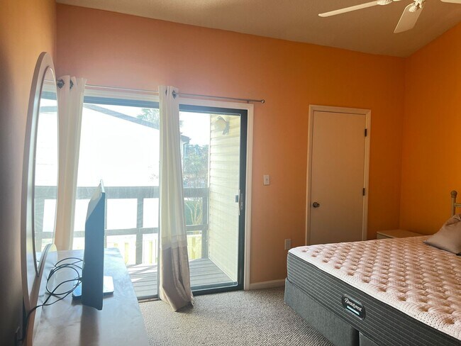 Building Photo - Furnished NMB Three-Bedroom Townhome is less than one mile from the Beach! Available Now!