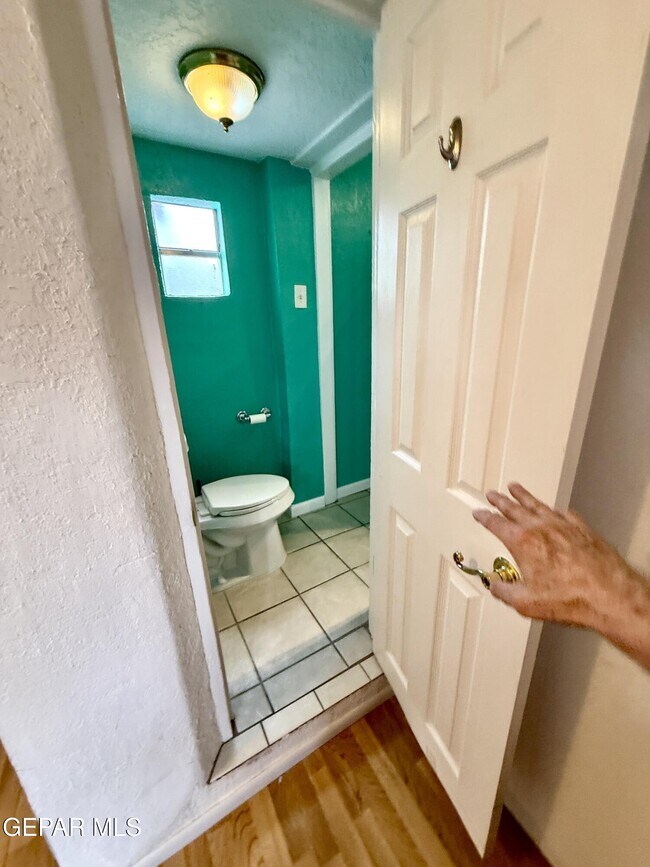 Building Photo - 611 New York Ave