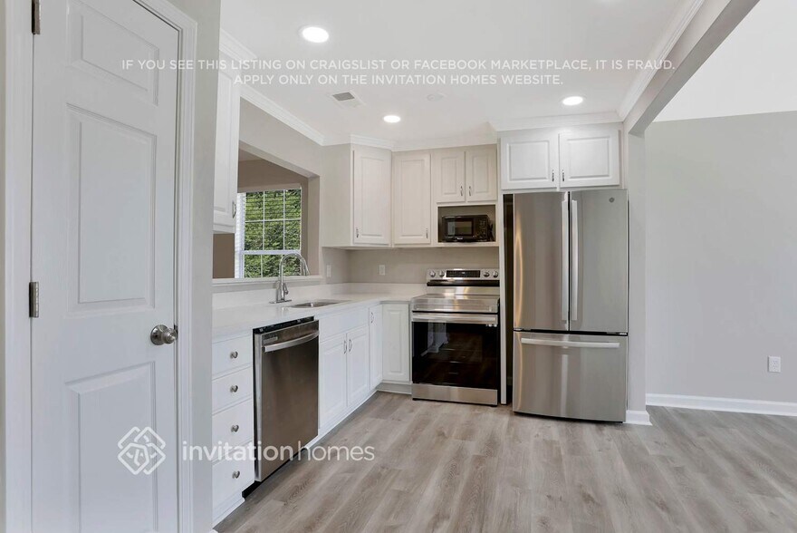 Building Photo - 5301 Sweetsprings Ln SW