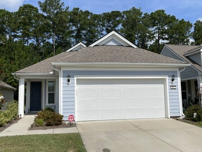 Building Photo - 802 Destiny Dr