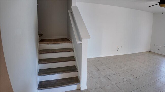 Building Photo - 212 Winter Nellis Cir