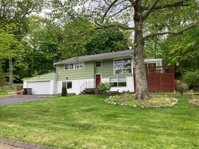 Building Photo - 70 Clay Hill Rd