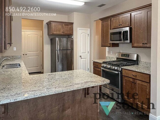 Building Photo - 12919A Churchill Dr-