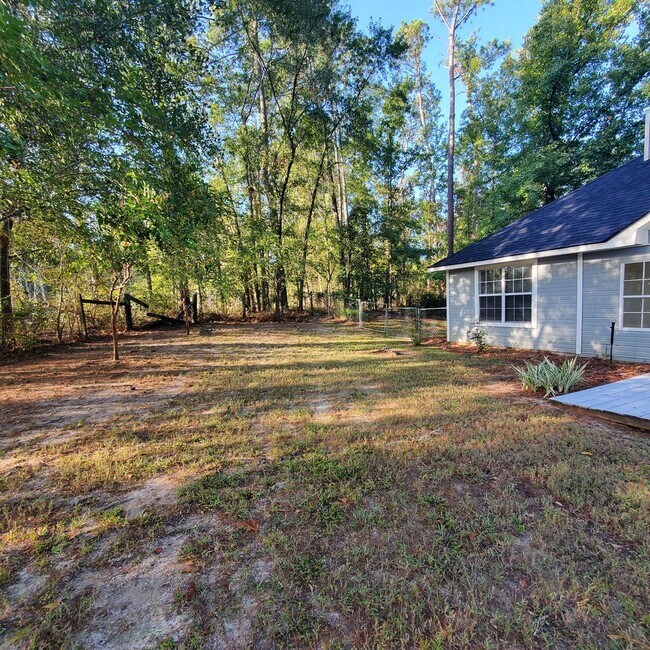 Building Photo - 2403 Spring Valley Cir