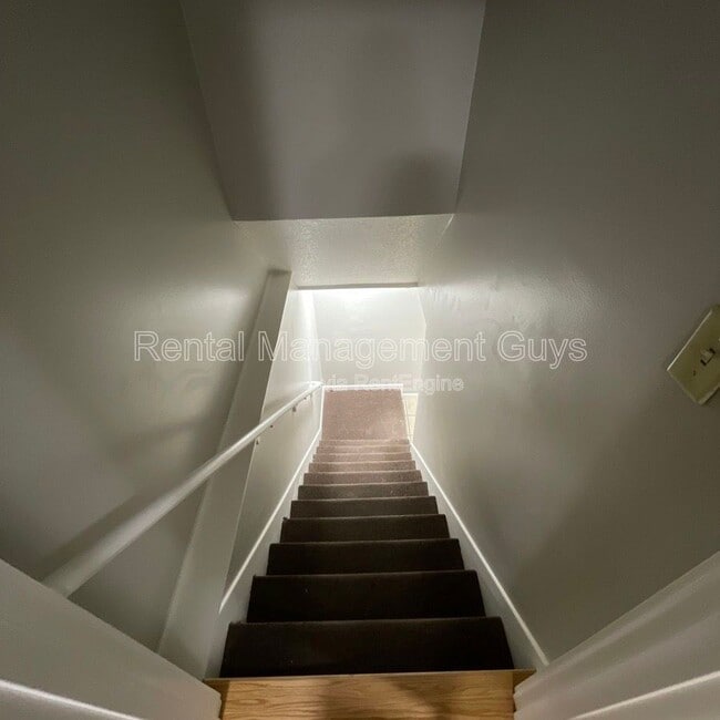 Building Photo - 8229 Halifax Ct N