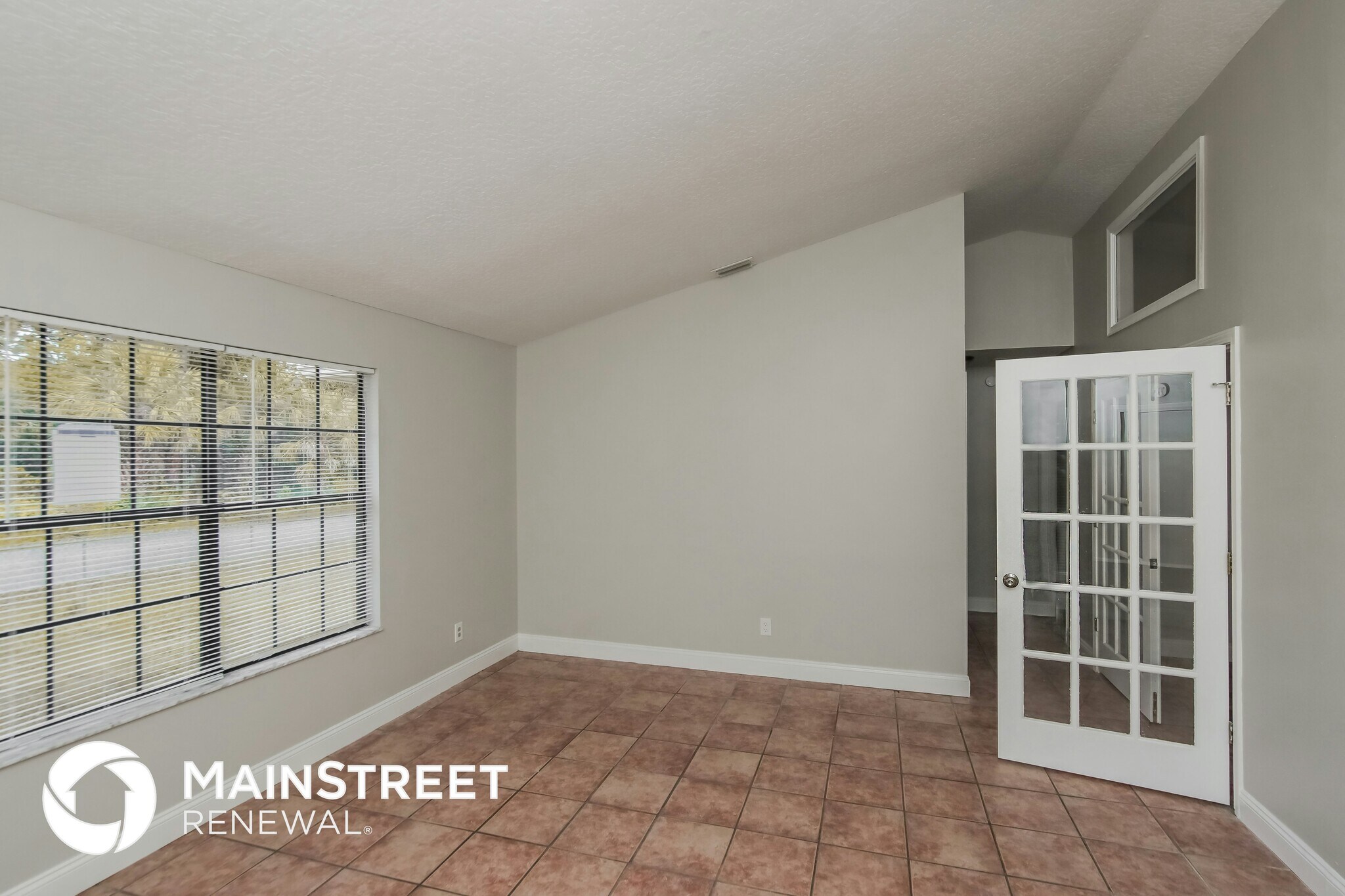 Building Photo - 180 Hurtig Ave NW