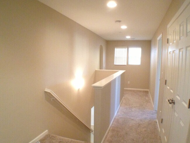 Building Photo - $2,300 Shepherd & Hwy 168, 3 Bedroom - N. ...