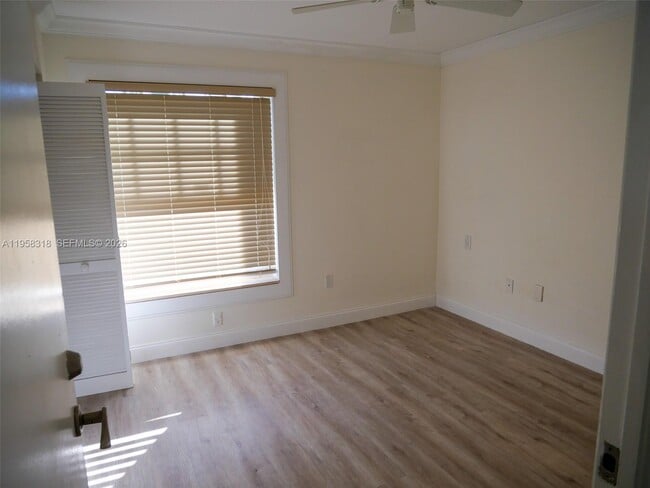 Building Photo - 15251 12th Blvd