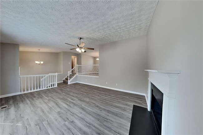 Building Photo - 20 Bridge Trail