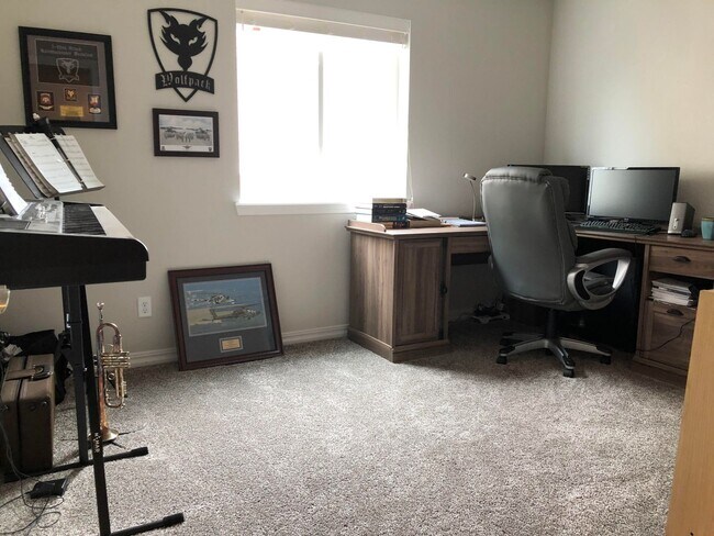 Building Photo - 3bd, 2.5ba 2car West Side Beauty, Built in 2019, Close to Downtown
