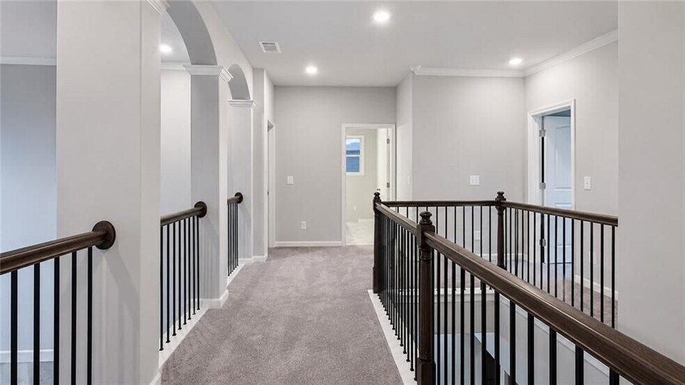 Building Photo - 4462 Silver Oak Dr SW