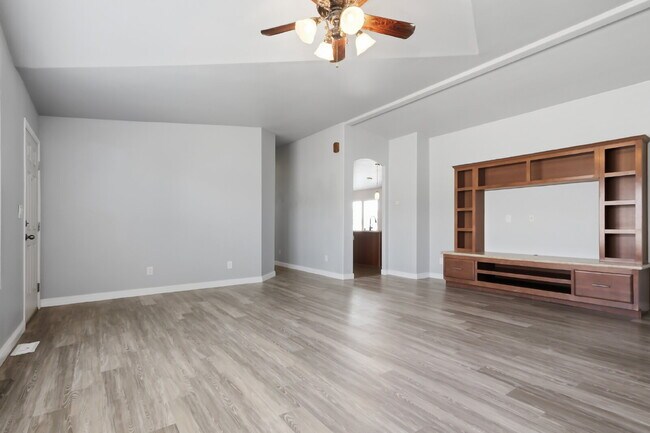 Building Photo - "Spacious 4-Bedroom Oasis with 2 Full Baths on Mount Rainier Ave, Las Vegas – Your Perfect Retrea...