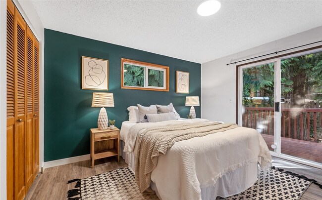 Building Photo - Stunning 4-Bedroom, 2.5-Bath Remodeled Home in Rushmore, Gig Harbor