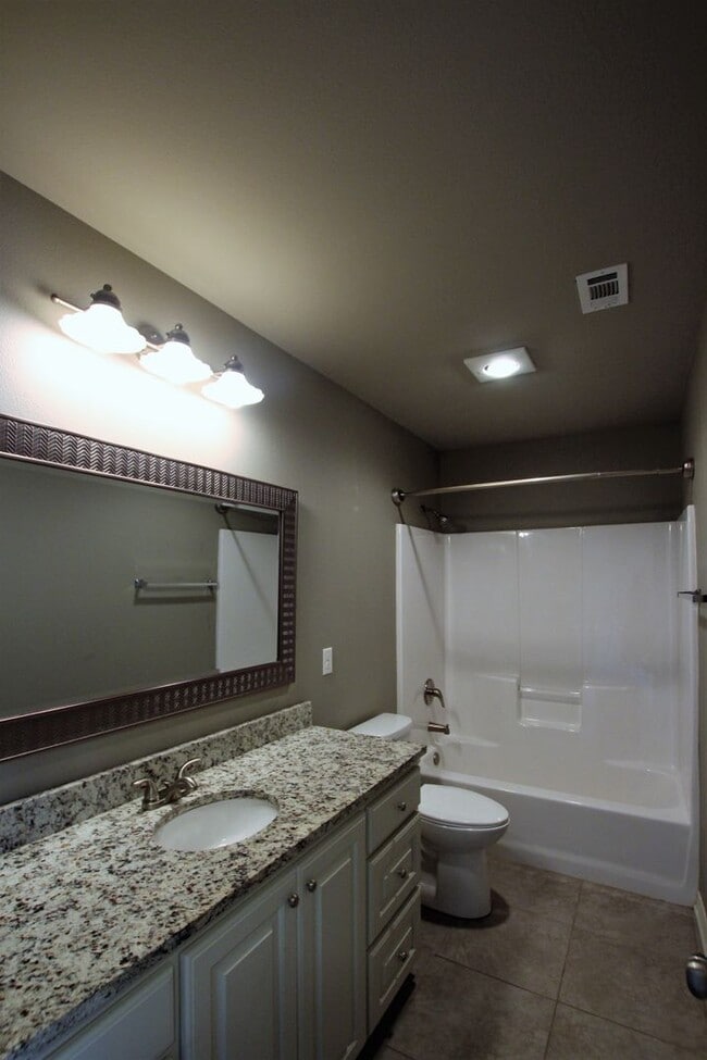 Building Photo - 6335 Villa Rosa Way