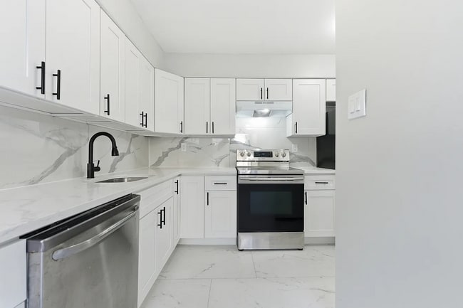 Building Photo - 111 Presidential Dr