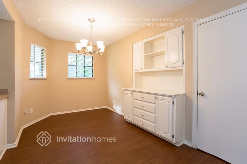 Building Photo - 6616 Braddock Pl