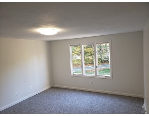Building Photo - 41 Lamplighter Ln