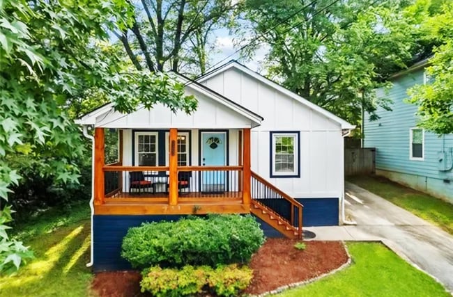 Building Photo - 953 Garibaldi St SW