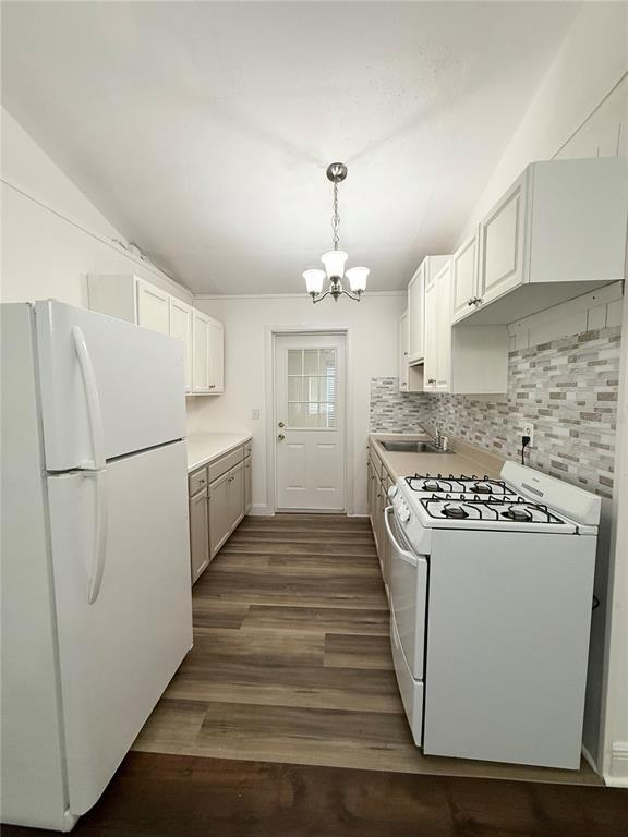 Building Photo - 665 Lake Apopka Blvd