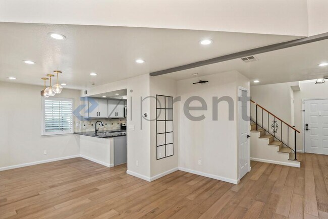 Building Photo - 5307 Port Sailwood Dr