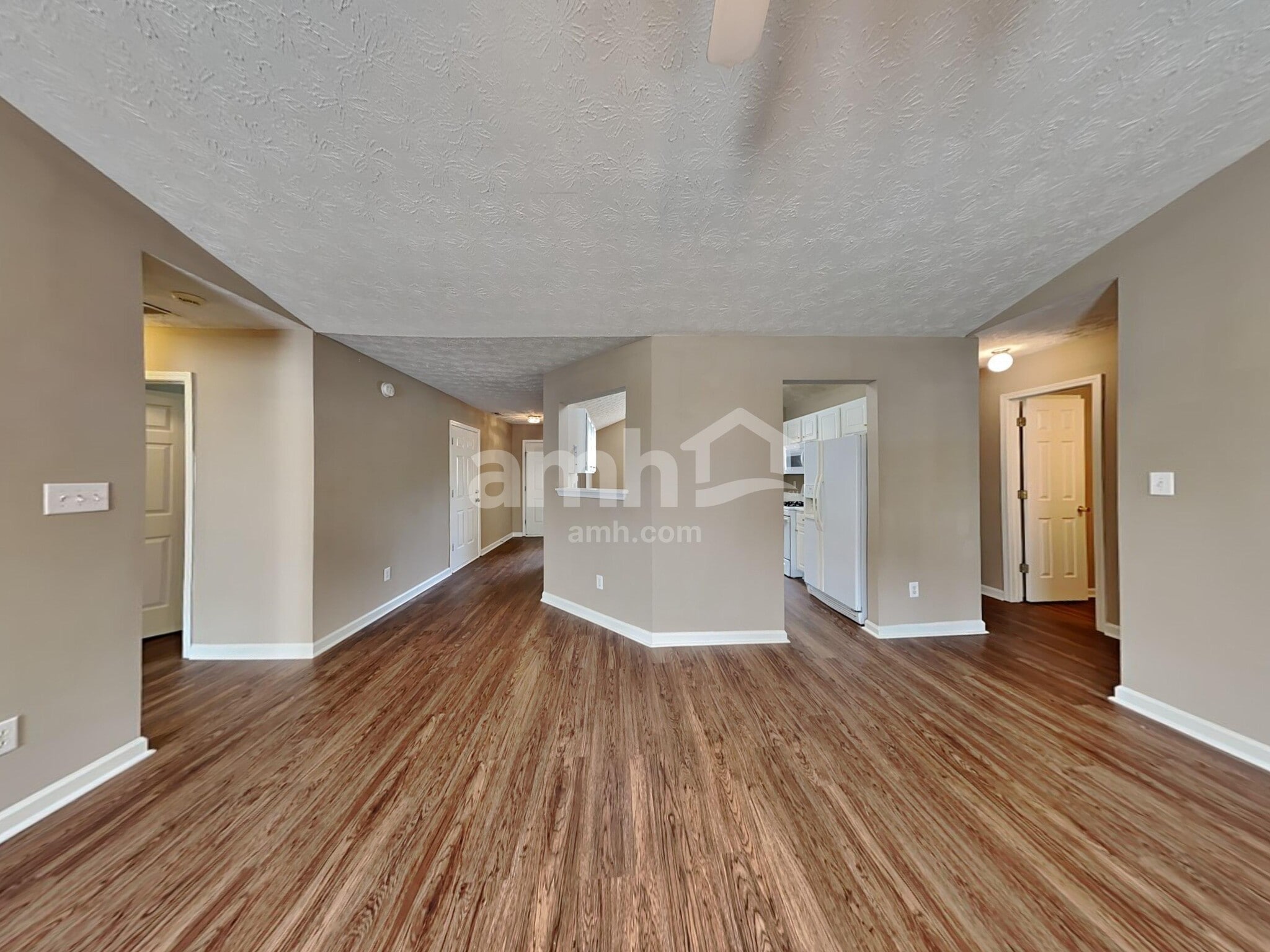 Building Photo - 1300 Wilkes Crest Dr