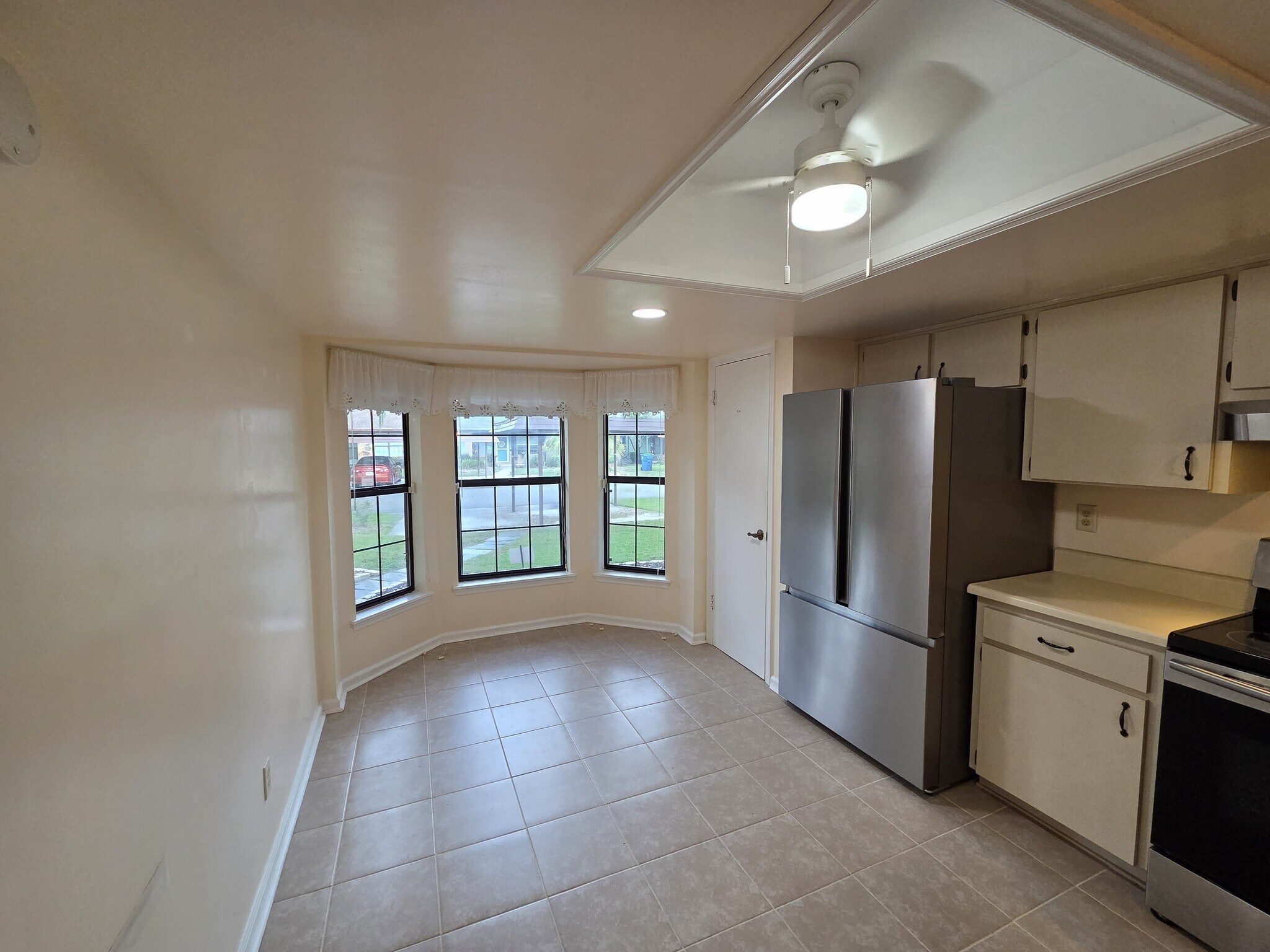Building Photo - 35086 Whispering Oaks Blvd