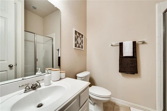 Building Photo - 2301 Canyon Creek Dr