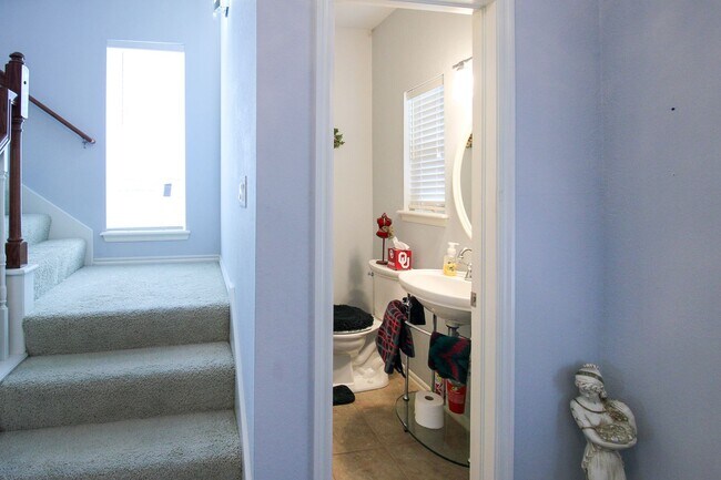 Building Photo - Spacious 5 Bedroom Home In Jenks West School District!