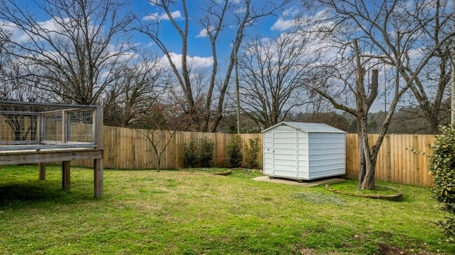 Building Photo - 2420 Durwood-