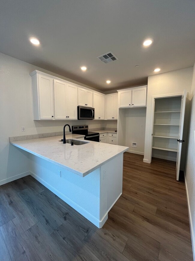 Building Photo - A MUST SEE- Brand new 2-story 4 bedroom / ...