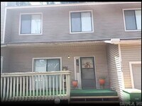 Building Photo - 1108 N Oaks Ln