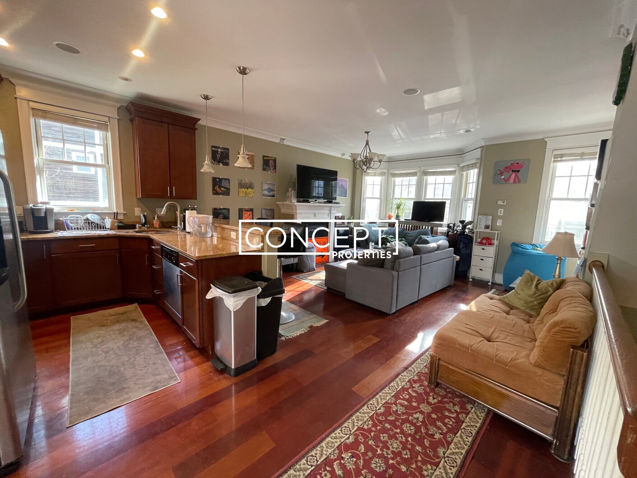 Building Photo - 15 Eldora St